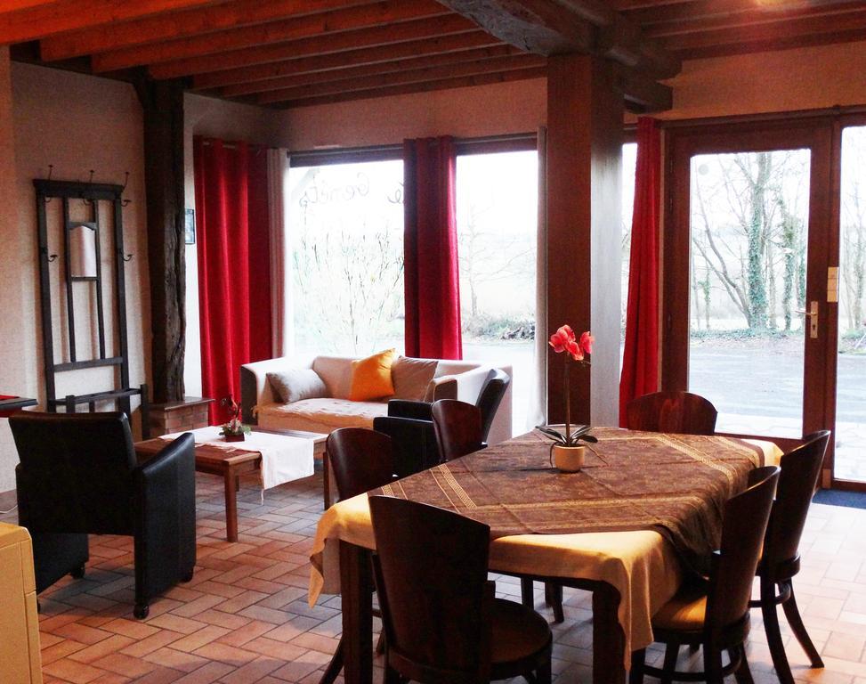 Gites De La Ferme Auberge De Mesauboin Billé Eksteriør billede